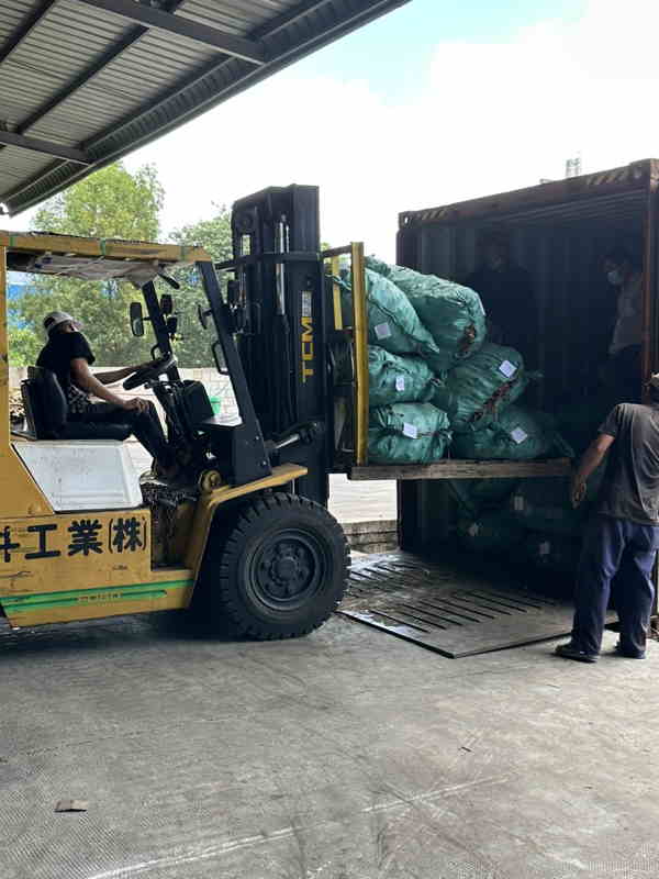 越南進口清關公司B.jpg